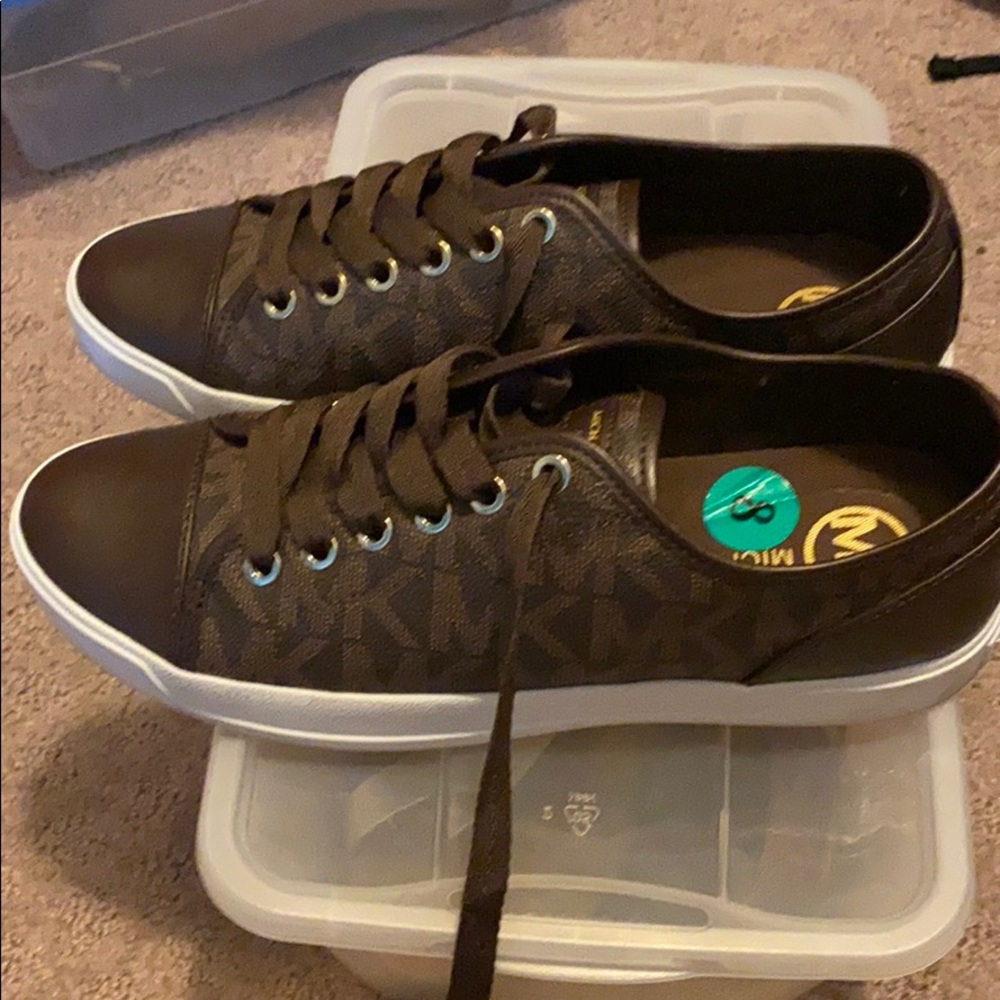 Michael Kors Women Sneakers (Brown)
